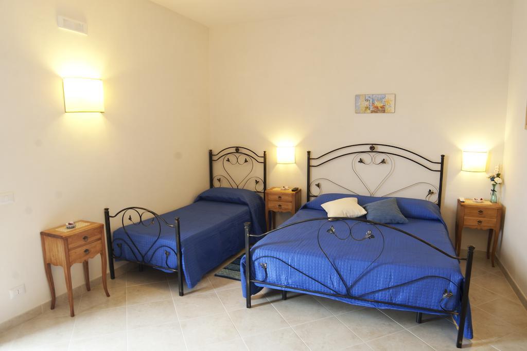 Baglio Bellavista Bed & Breakfast Torre Nubia Oda fotoğraf